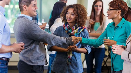 Brindes Personalizados para Conferências e Seminários: Destaque o Seu Evento com a Startup Kit